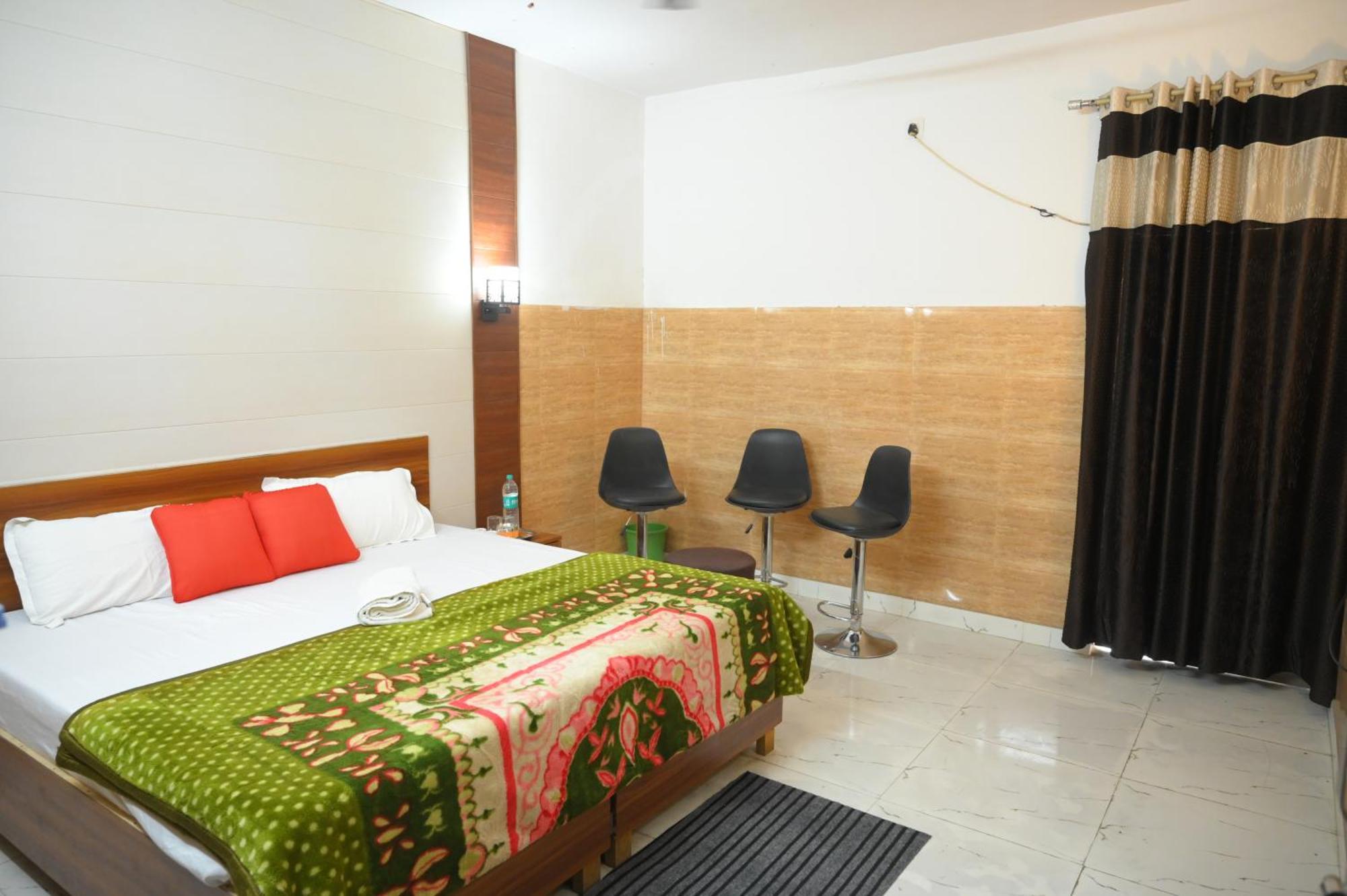 Hotel Starlight Meerut Eksteriør bilde