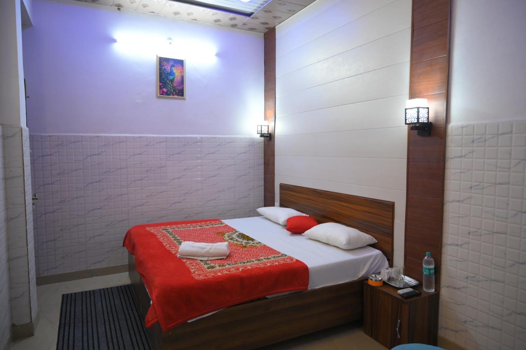 Hotel Starlight Meerut Eksteriør bilde